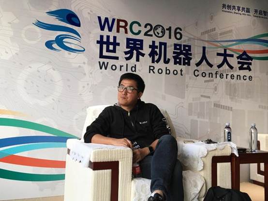 新浪科技:樂視倪凱大環(huán)境促進(jìn)產(chǎn)業(yè)繁榮 人才和思維是無人車研發(fā)關(guān)鍵