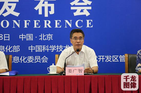 2017世界機器人大會將辦 “達芬奇”等機器人將亮相